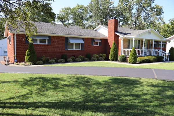 3922 Hunters Point Pike, Lebanon, TN 37087