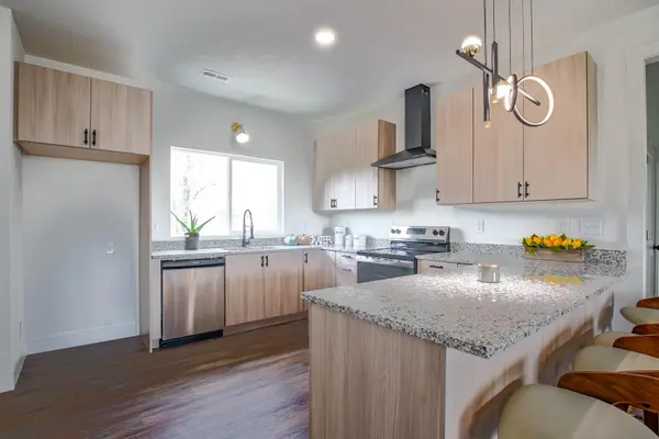 275 S arbor valley, Valley Center, KS 67147
