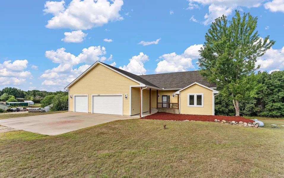 25990 Rum River DR NW, Isanti, MN 55040