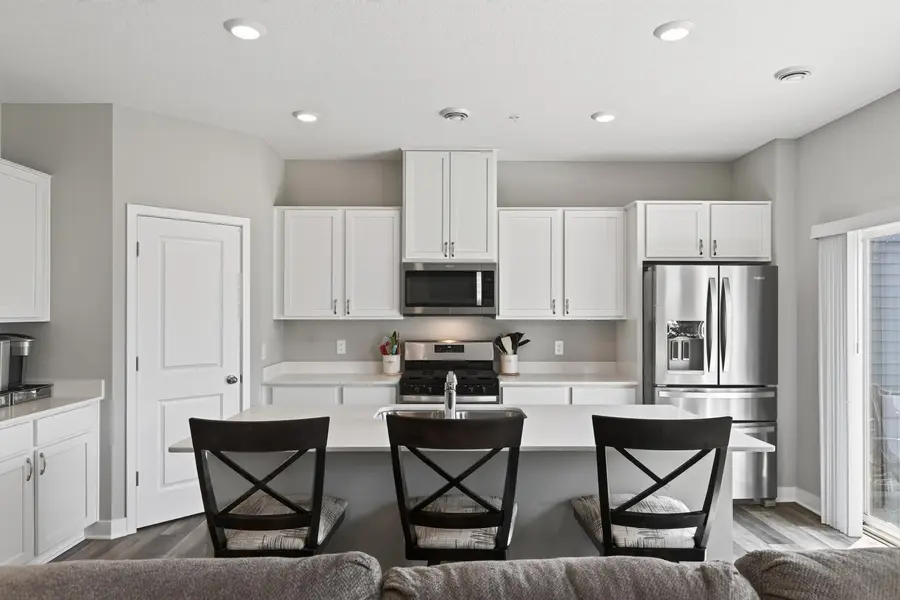 12536 Guadalcanal CIR NE #E, Blaine, MN 55449