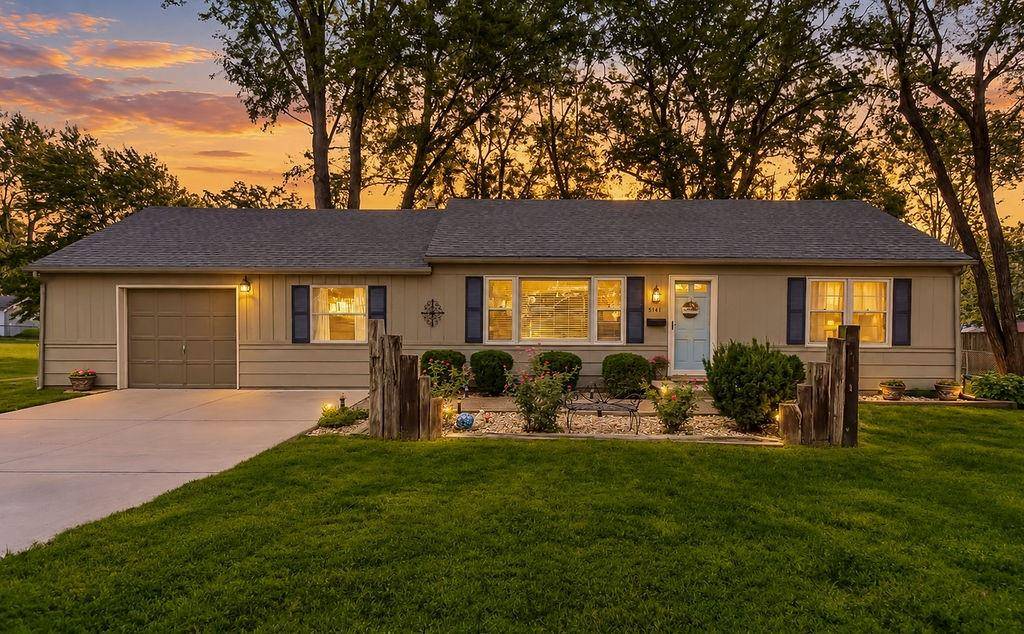 5141 Monrovia ST, Shawnee, KS 66216