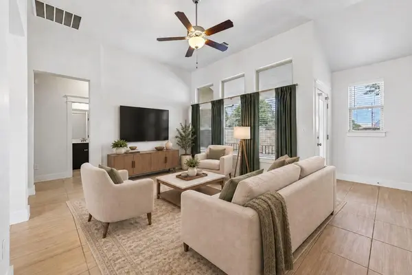 1754 Rowdy LOOP, Leander, TX 78641