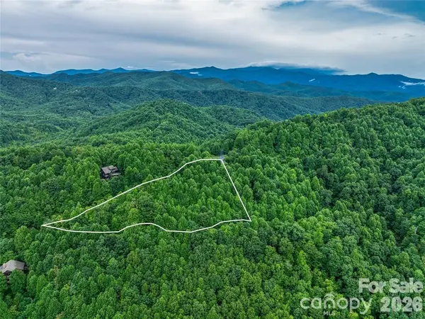 71 Kestrel LN #C-8, Black Mountain, NC 28711