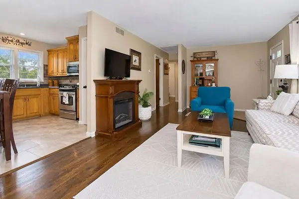 5141 Monrovia ST, Shawnee, KS 66216