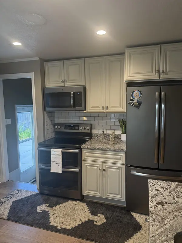 54208 Ironwood RD, South Bend, IN 46635
