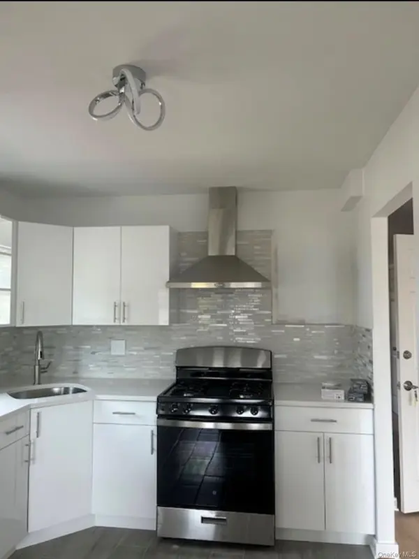 1515 209th ST #3, Bayside, NY 11360