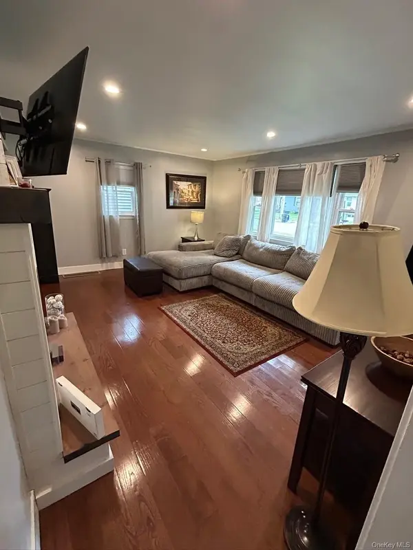 6 Wilson BLVD, Poughkeepsie, NY 12603
