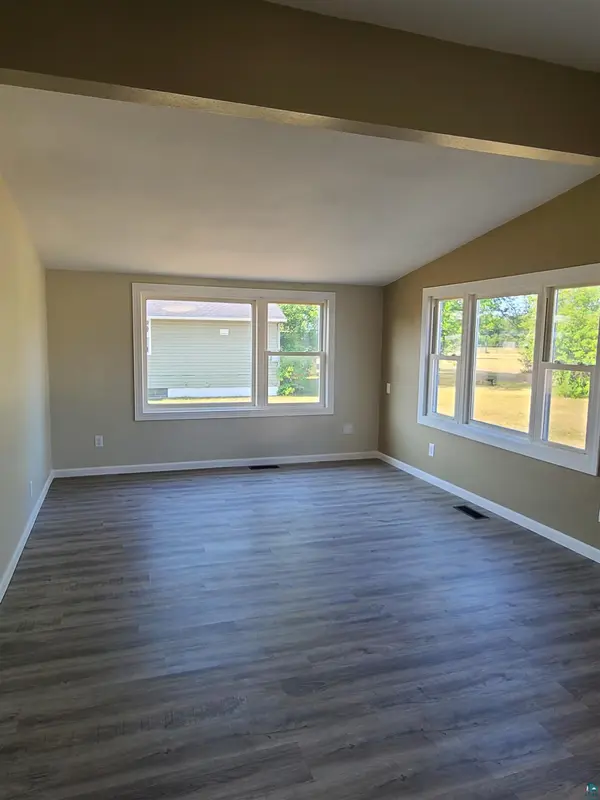 14 Hemlock Cr, Babbitt, MN 55706