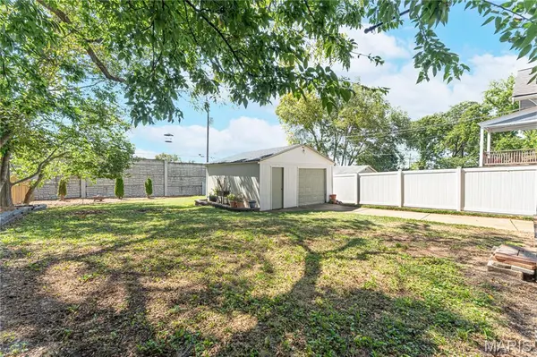 7432 Warner AVE, Richmond Heights, MO 63117