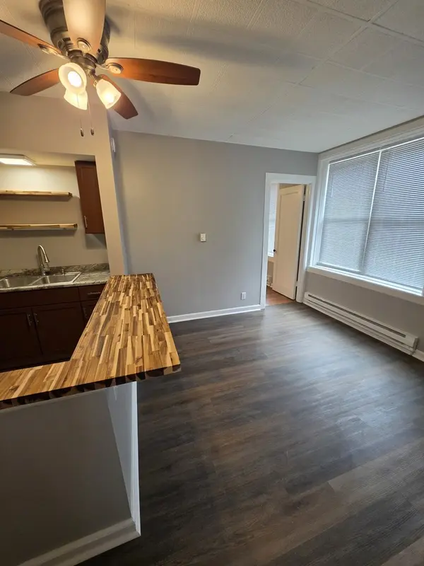 132 S California ST #132, Sycamore, IL 60178