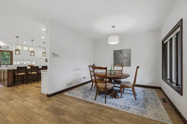 2580 Brinkhaus ST, Chaska, MN 55318