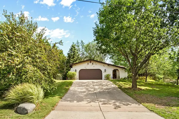 4030 Mackubin ST, Shoreview, MN 55126