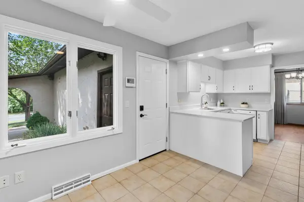 4030 Mackubin ST, Shoreview, MN 55126
