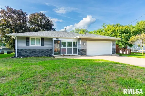 6884 BASS RD, Manito, IL 61546