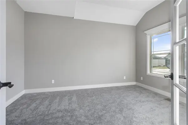 7200 NE 112th ST, Kansas City, MO 64156