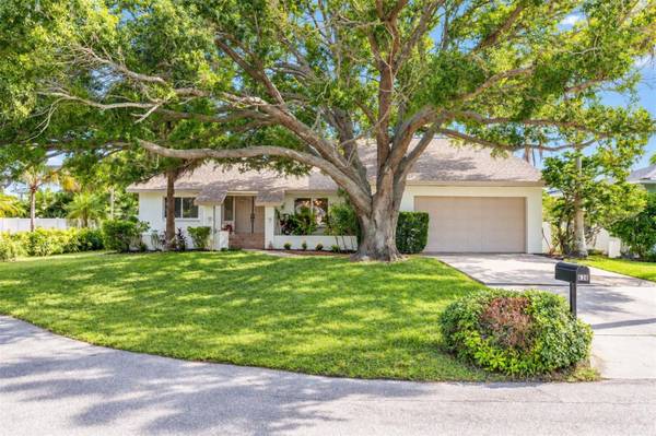 630 PINTA DR, Tierra Verde, FL 33715