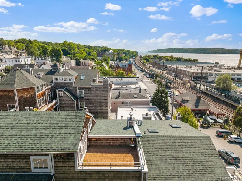 27 N Buckhout ST #10, Irvington, NY 10533