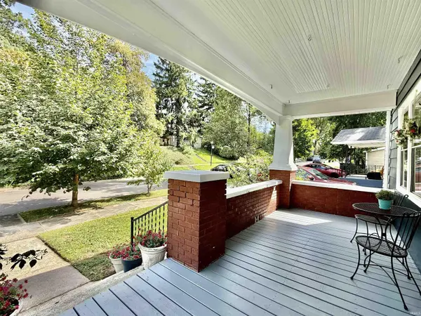 2505 Oakridge RD, Fort Wayne, IN 46805