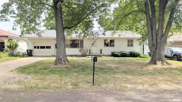 503 S WHITE ST, Mackinaw, IL 61755