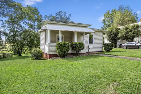 33 Lawrence ST, Lyman, SC 29365
