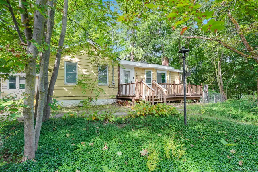 220 South ST, Marlboro, NY 12542