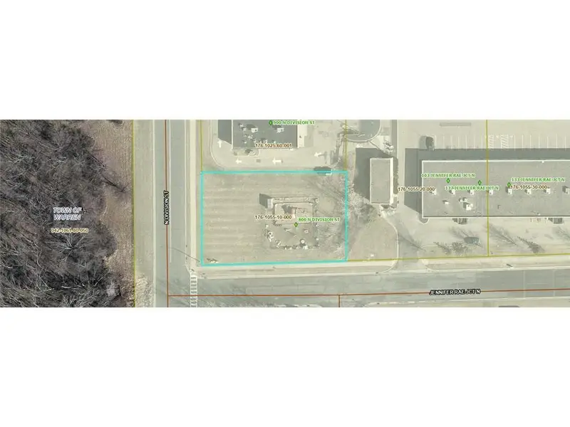 800 N Division ST, Roberts, WI 54023