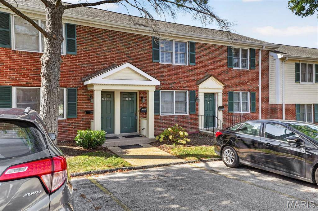 1729 Canary CV, Brentwood, MO 63144