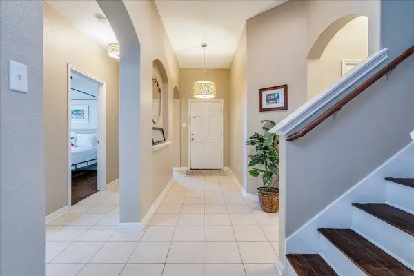 172 Mistflower LN, Kyle, TX 78640