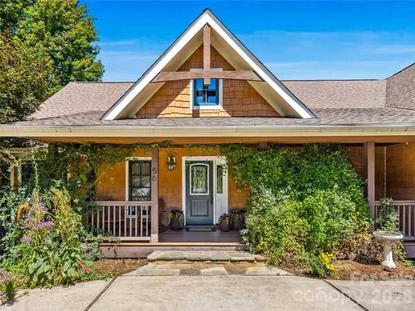 56 Devonshire DR, Mills River, NC 28759