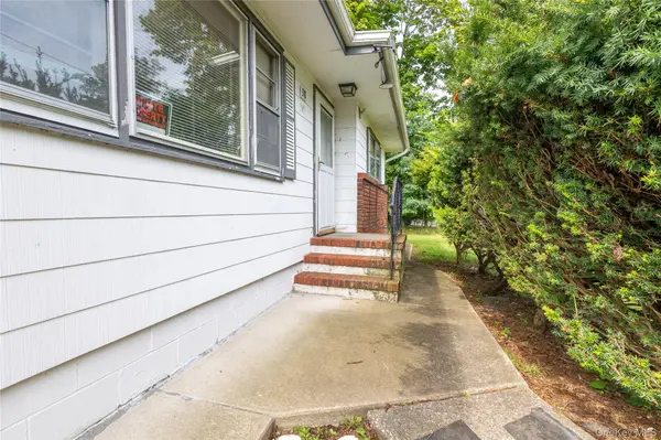 38 Sams PATH, Rocky Point, NY 11778