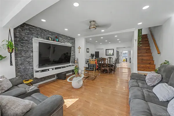 11518 147th ST, Jamaica, NY 11436