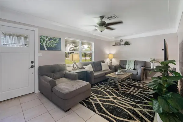 13915 94TH AVE, Seminole, FL 33776
