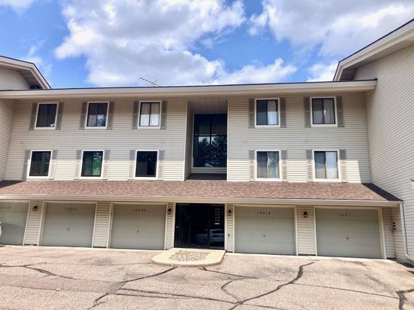 14314 Fairway DR, Eden Prairie, MN 55344