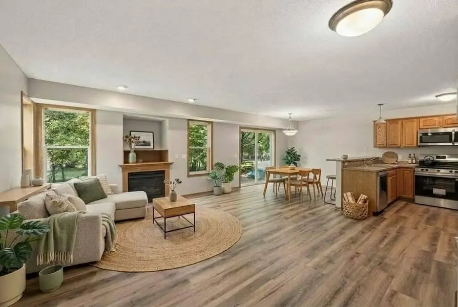 833 Glen RD, Newport, MN 55055