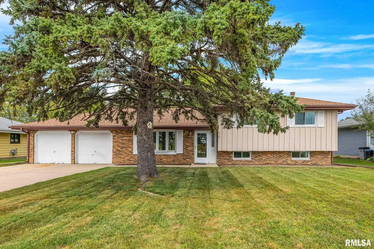 7701 W PLANK RD, Peoria, IL 61604