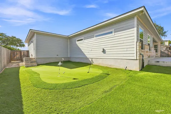 2111 American DR, Lago Vista, TX 78645