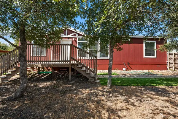 113 Sunflower RD, Dale, TX 78616