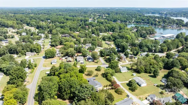461 Stutts RD, Mooresville, NC 28117