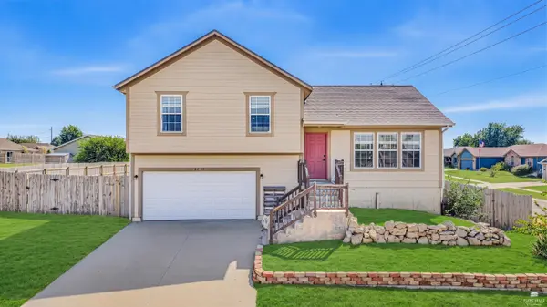 2739 Valley DR, Junction City, KS 66441