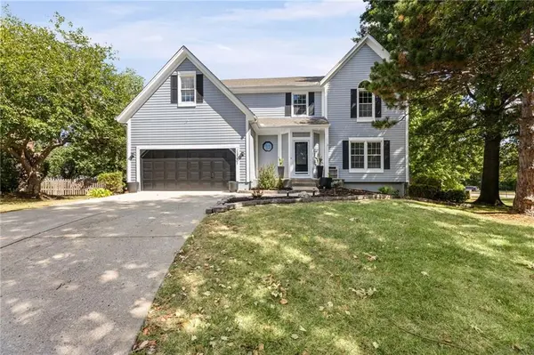 13001 Slater ST, Overland Park, KS 66213