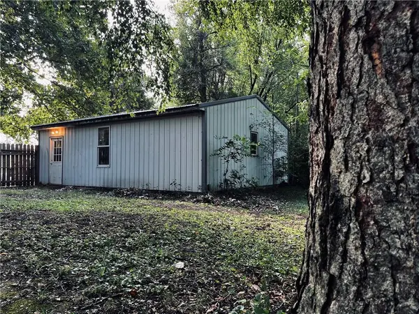 2600 N 2nd ST, St Joseph, MO 64505