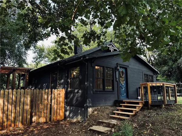 2600 N 2nd ST, St Joseph, MO 64505