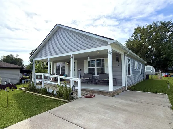 1010 W Grissom AVE, Mitchell, IN 47446