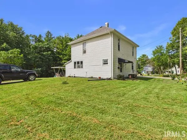 1121 Smith ST, Logansport, IN 46947