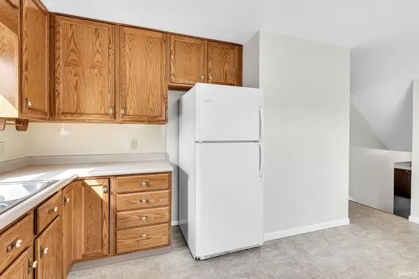 1810 Hass DR, South Bend, IN 46635-2042