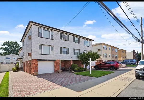 88-58 Aubrey AVE, Glendale, NY 11385