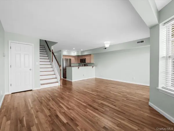 1 Patricia LN #305, Bronx, NY 10465
