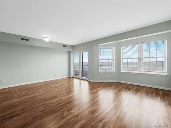 1 Patricia LN #305, Bronx, NY 10465