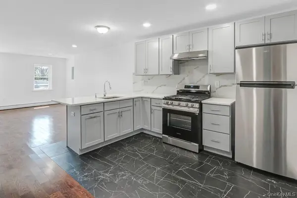 370 Broadway #3, Newburgh, NY 12550