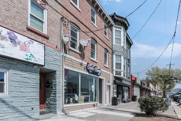 370 Broadway #3, Newburgh, NY 12550